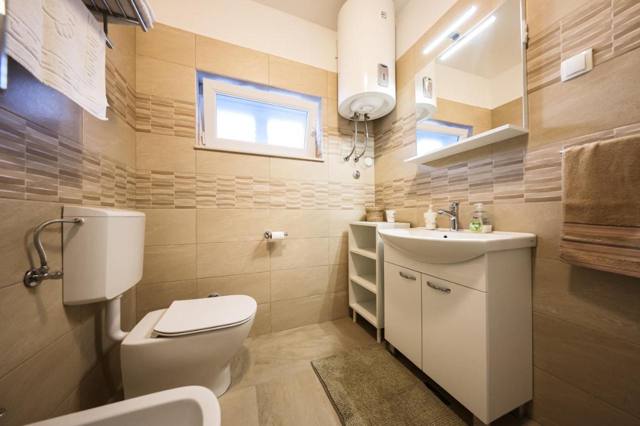 זאדאר Apartment Puntamika Villa De Rosa - Ground Floor מראה חיצוני תמונה